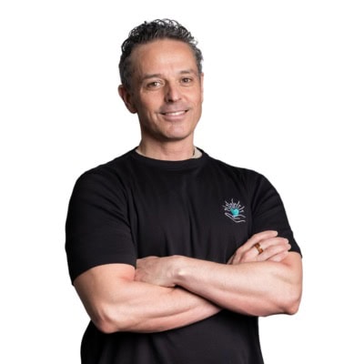 Ernest Kanekoa headshot